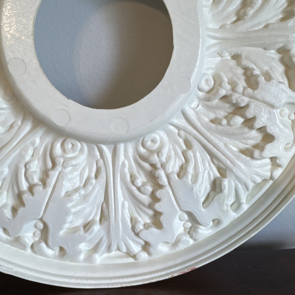 15.50" Ceiling Medallion Round Molded Plastic Vintage - Picture 11 of 15